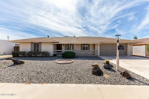 9425 W Rolling Hills Dr, Sun City, AZ, 85351-2454 | Card Image