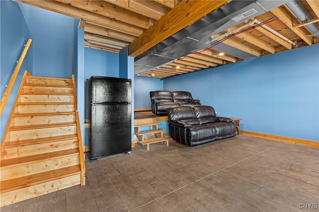Lower level with walkout to waterfront | Image 23