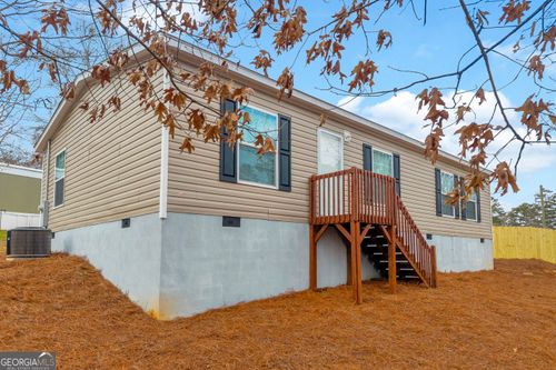 102 Meadowlark Ln, Toccoa, GA, 30577-9601 | Card Image
