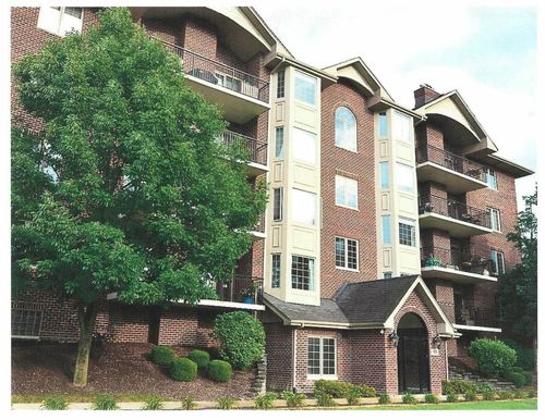 2a-6675 S Cass Ave, Westmont, IL, 60559-3290 | Card Image