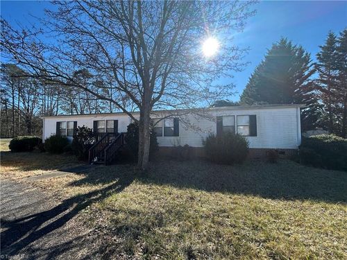 4859 Thistle Ct, Granite Falls, NC, 28630-9557 | Card Image