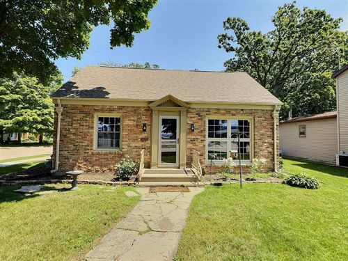 2200 Oregon Street, OSHKOSH, WI, 54902 | Card Image