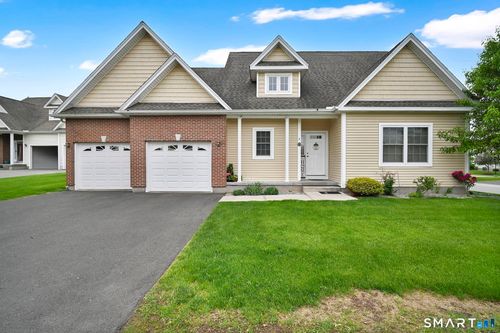 2 Christopher Ct, Ellington, CT, 06029-5840 | Card Image