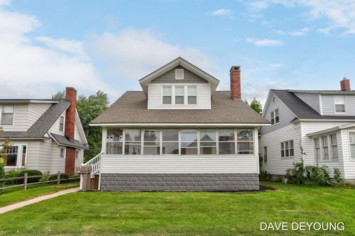 47 W 19th St, Holland, MI, 49423-4129 | Card Image