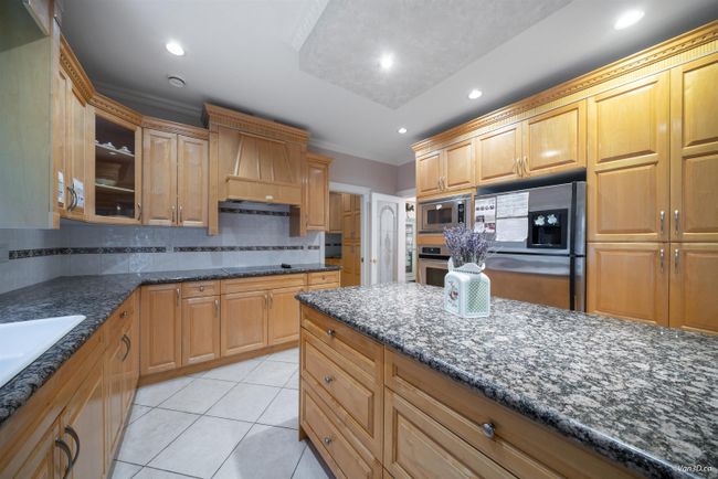 7388 Bassett Place, House other with 6 bedrooms, 4 bathrooms and 6 parking in Richmond BC | Image 19