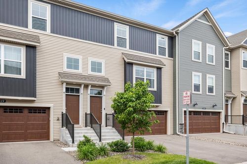 1517 Timberwood Ln, West Saint Paul, MN, 55118-1335 | Card Image