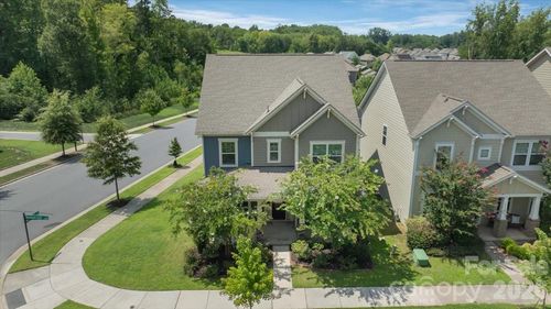15505 Davidson East Dr, Davidson, NC, 28036-8985 | Card Image
