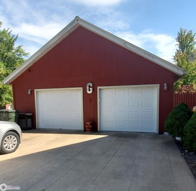 847 Boulevard Road, Home with 4 bedrooms, 1 bathrooms and 2 parking in Keokuk IA | Image 3