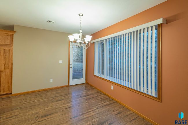 284 7th St, Townhouse with 2 bedrooms, 2 bathrooms and null parking in Westbrook MN | Image 6
