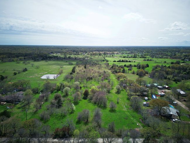 Buildings and house on the right are NOT part of this property.It the next door neighbor. | Image 9