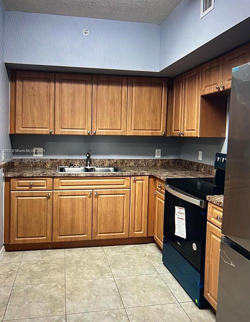 206-115 Sw 42nd Ave, Coral Gables, FL, 33134-1715 | Card Image