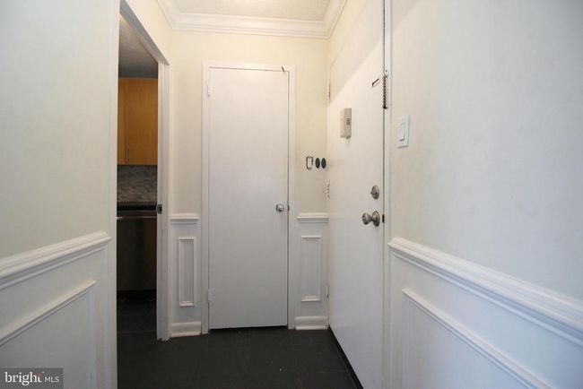 APT-425 - 2500 N Van Dorn St, Condo with 2 bedrooms, 2 bathrooms and null parking in ALEXANDRIA VA | Image 5