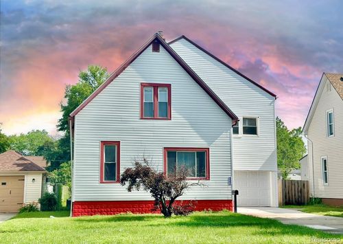 532 Chestnut St, Wyandotte, MI, 48192-5018 | Card Image