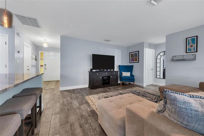 161 Sandhurst Dr, House other with 2 bedrooms, 2 bathrooms and null parking in VENICE FL | Image 5