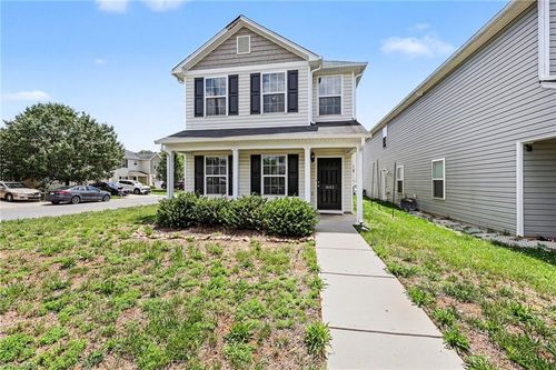 1662 Parkside Meadow Dr, Winston-Salem, NC, 27127-7495 | Card Image