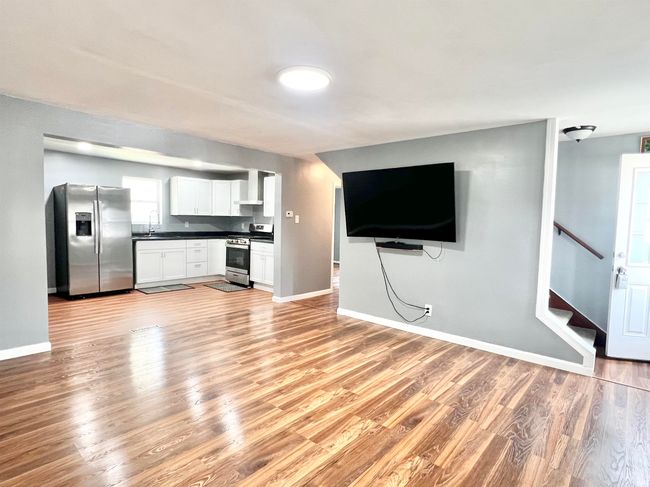 83 9 Th St, House other with 3 bedrooms, 2 bathrooms and null parking in Logansport IN | Image 6