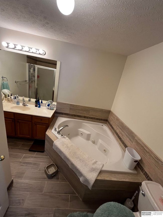 4411 S 168 Th Ave, House other with 4 bedrooms, 4 bathrooms and 3 parking in Omaha NE | Image 17