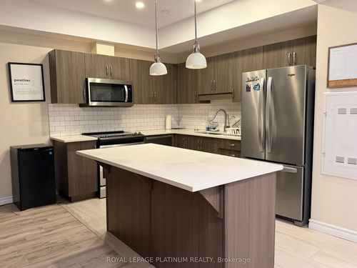 102-333 Gosling Gdns, Guelph, ON, N1L0K4 | Card Image