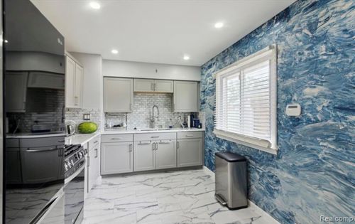 14266 Dixie, Redford, MI, 48239-2874 | Card Image