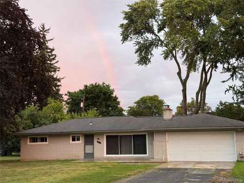 33 Kirk Lane Dr, Troy, MI, 48084-1704 | Card Image