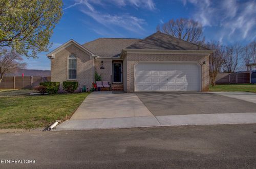 534 Mogridge Way, Maryville, TN, 37803-7387 | Card Image