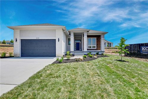 22109 W 93rd Ter, Lenexa, KS, 66220-2526 | Card Image