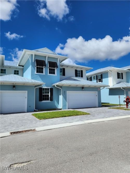 201-26331 Coco Cay Cir, BONITA SPRINGS, FL, 34135 | Card Image