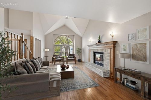 6815 S Dory Drive, FRANKLIN, WI, 53132 | Card Image