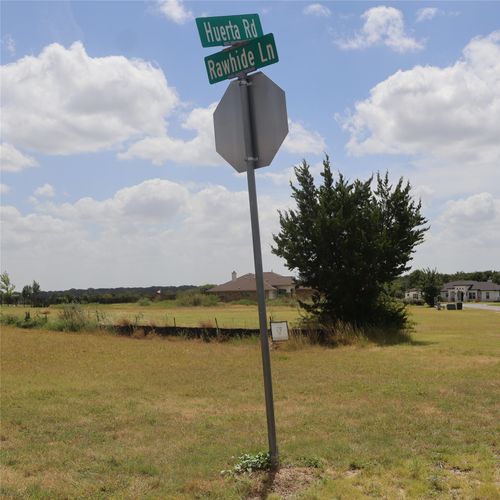 600 Rawhide Lane, Florence, TX, 76527 | Card Image