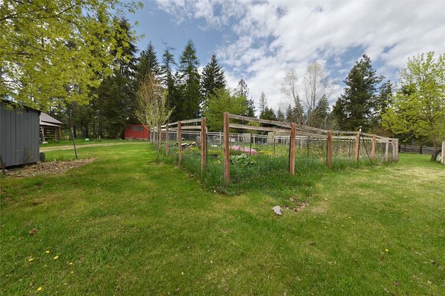 View of yard | Image 47