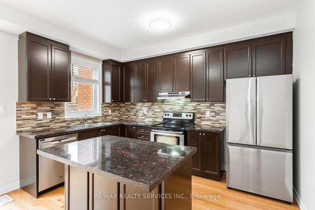 7 Mclaughlin Ave, House attached with 3 bedrooms, 3 bathrooms and 2 parking in Milton ON | Image 12