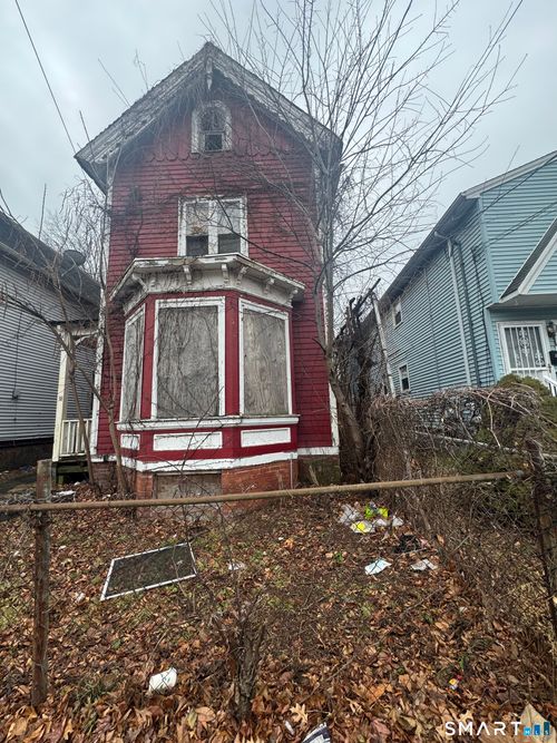 38 Hallock St, New Haven, CT, 06519-1515 | Card Image