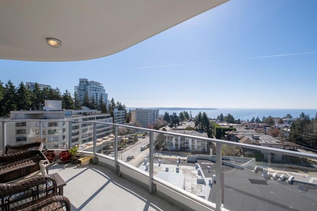 703 - 1501 Foster Street, Condo with 3 bedrooms, 3 bathrooms and 3 parking in White Rock BC | Image 27