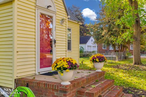 27 S Custer St, Sandusky, MI, 48471-1205 | Card Image