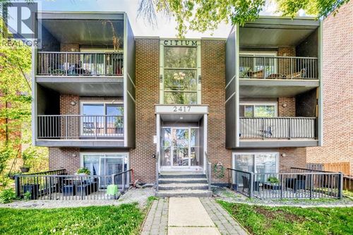 2417 17 St Sw, Calgary, AB, T2T4M9 | Card Image