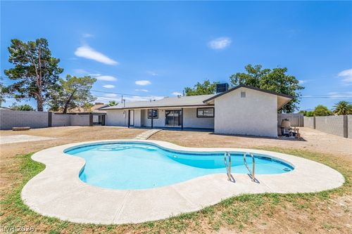 4715 Idaho Ave, Las Vegas, NV, 89104-5911 | Card Image