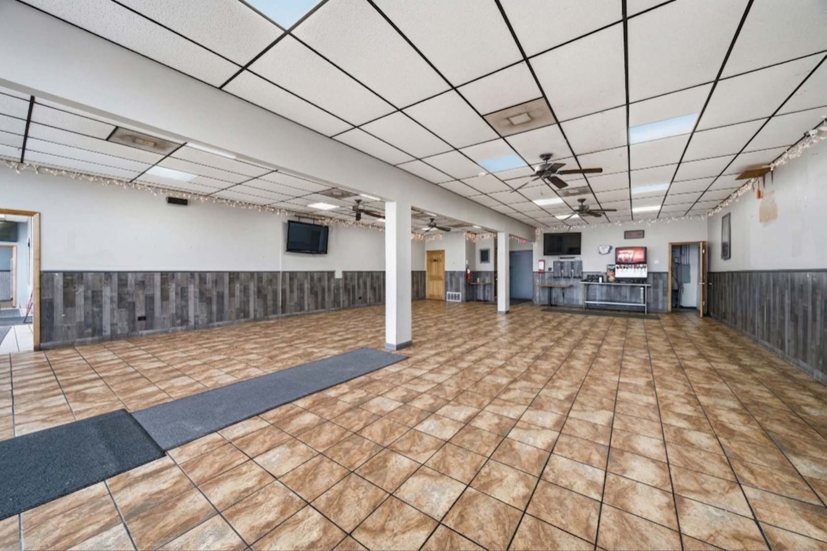 Commercial Lease in Midlothian 3