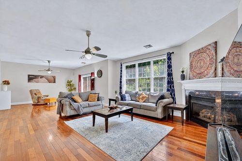 15-15 Evergreen Cir, Canton, MA, 02021-2076 | Card Image