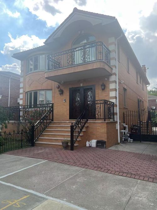 14328 Quince Ave, Flushing, NY, 11355-2322 | Card Image