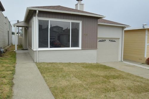 90 Rockridge Ave, Daly City, CA, 94015-3915 | Card Image