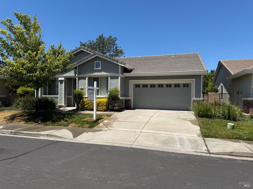 293 Mandarin Cir, Vacaville, CA, 95687-3113 | Card Image