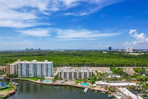 apt-3r-2821 Ne 163rd St, North Miami Beach, FL, 33160-4431 | Card Image