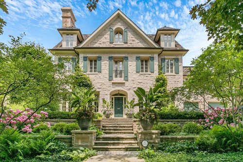 76 Binscarth Rd, Toronto, ON, M4W1Y4 | Card Image
