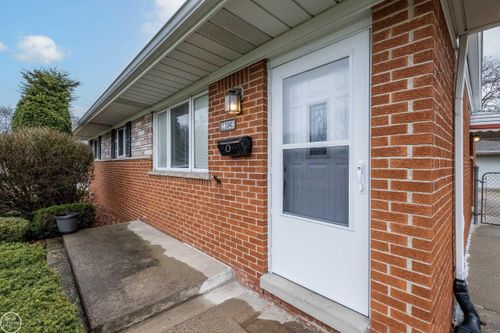 27842 Adler Drive, Warren, MI, 48088 | Card Image