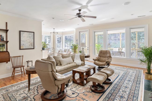 Living Room | Image 9