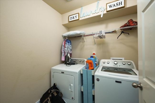 138 Talon Dr, House other with 3 bedrooms, 2 bathrooms and 4 parking in Luling TX | Image 14