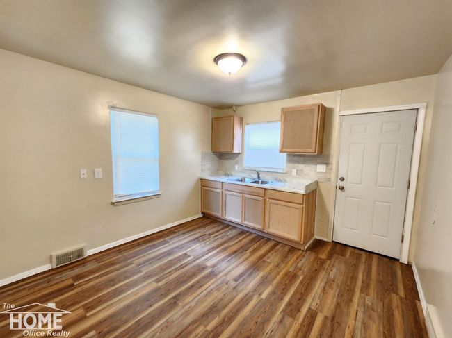 50184384-535ccd86-4dca-41e7-aa42-727779e6a515.JPG | Image 5