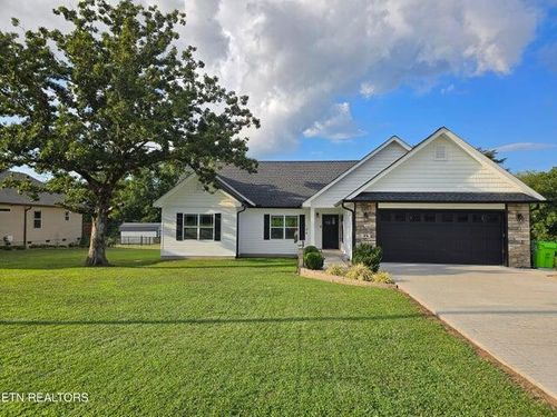 35 Perry Creek Dr, Crossville, TN, 38572-1509 | Card Image