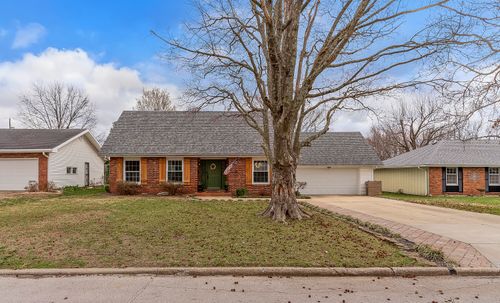 2012 E Shady Glen Dr, Springfield, MO, 65804-4443 | Card Image