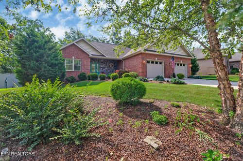 107 Mariners Dr, Crossville, TN, 38558-2717 | Card Image